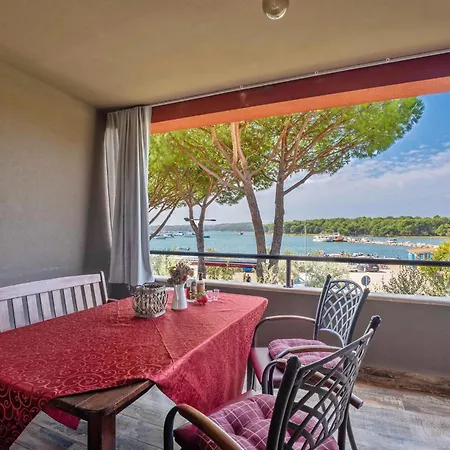 Oliveto - Calming Sea View Apartment Medulin